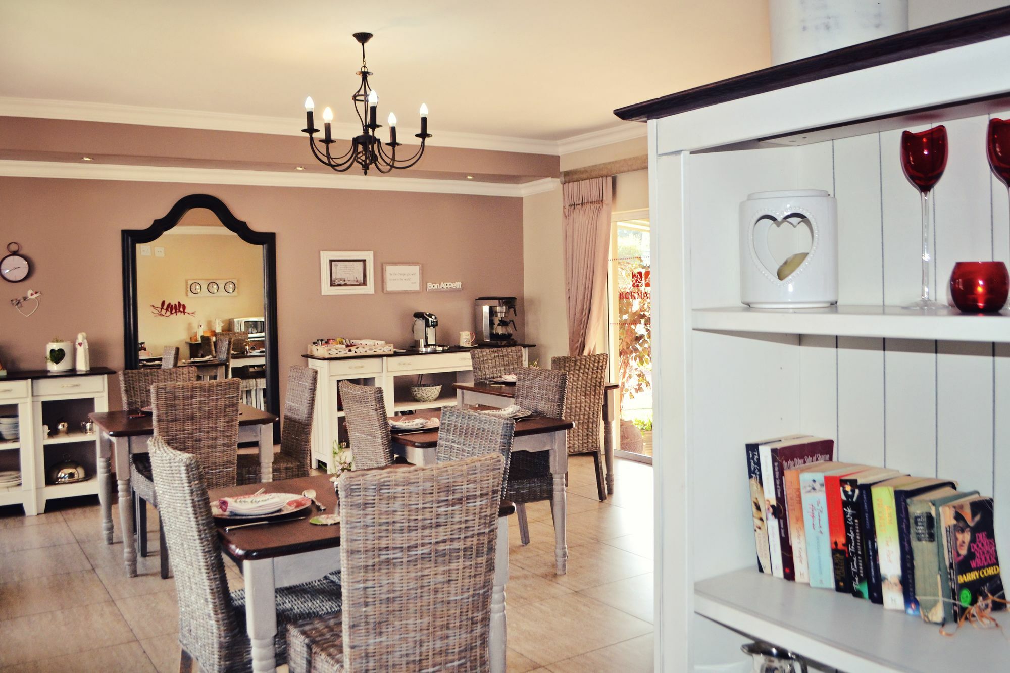 Bokmakierie Gastehuis Emalahleni Pty Ltd Ngoại thất bức ảnh